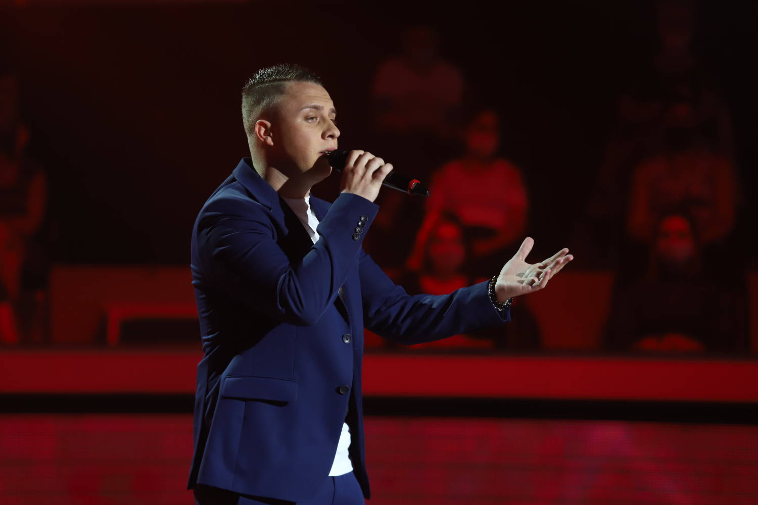 PODIGLI SE STANDARDI: "Bilo je AMATERSKI, kao da PRVI PUT PEVAŠ" poručila Snežana 3 0083beeb03aa21d7d99f4ec732d3a0f0da2a196c