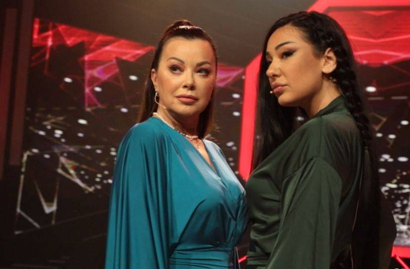 Dragana Katić i Sanja Vučić BLISTAJU u elegantnim izdanjima, Žika RASPOLOŽENIJI nego ikad (VIDEO) 3 01e7d5059440c00231e82d75e87e7d7c48987078