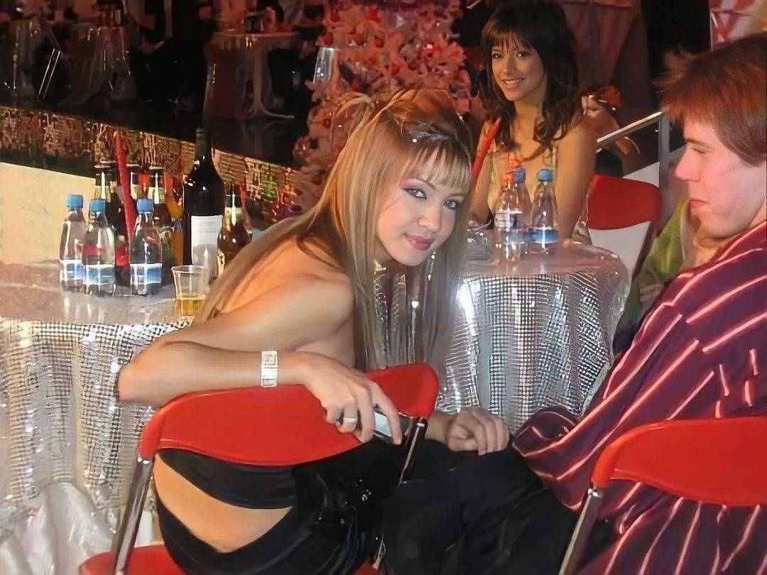 NE MOŽE DA PRESTANE DA SE ČUDI: Milica Todorović zbog jedne fotke ISPROZIVALA SEBE I SVOJ TIM 3 08a4b0e5786261f4d56c6624ba31e16143af33d4