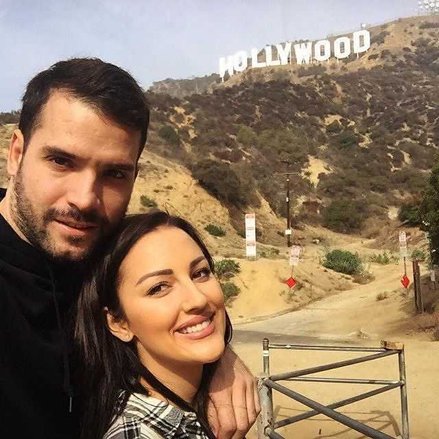 Odmor u Hollywood-u! 2 0a38ac8427cf895c83ce5abcacdf7832655b9e3e