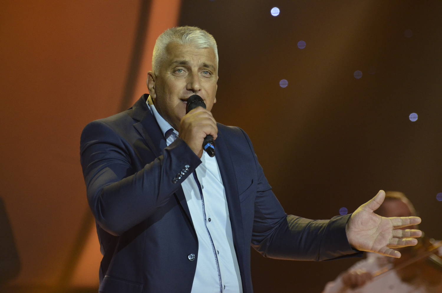 POTRESNA PRIČA TAKMIČARA: IMAO JE TUMOR, pesma ga je održala (VIDEO) 2 0b5b40e0352339da222ccd1456ff79ff31c53f0a