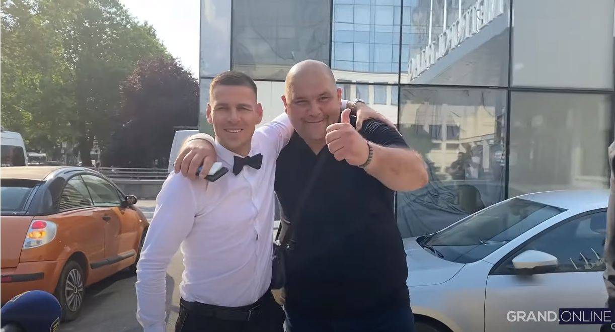 SVI DETALJI GALA VENČANJA Kaće Grujić i Gobeljića: Pred Bogom rekli "DA", u sali PRŠTE EMOCIJE(VIDEO) 4 0b622c5194cd4cf5e753c21cbf87d8bb2554bf4e
