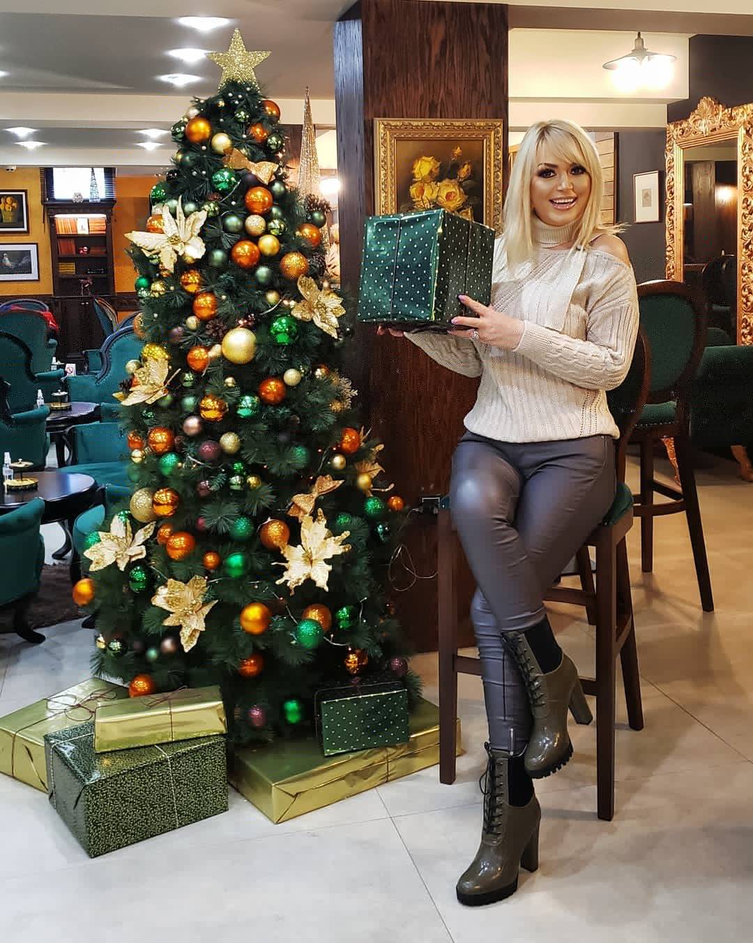 GRAND MAGAZIN ovog ponedeljka sa ZVEZDAMA GRANDA 2 0b68942a2d8755cf11ea41771f0b05c3d1b7c098