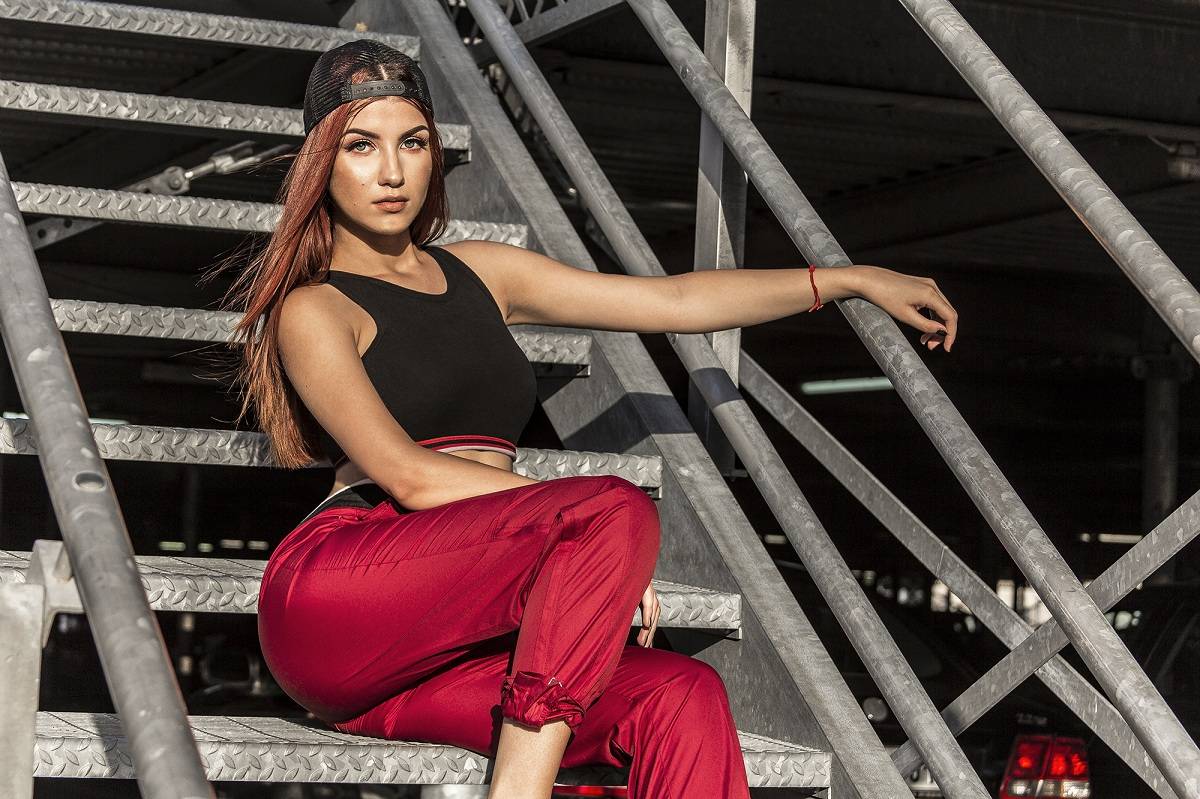 Kristina Denić DRASTIČNO promenila imidž (FOTO) 2 0e025529d5e4d2589d2409b621b2f5fe17bb94fa