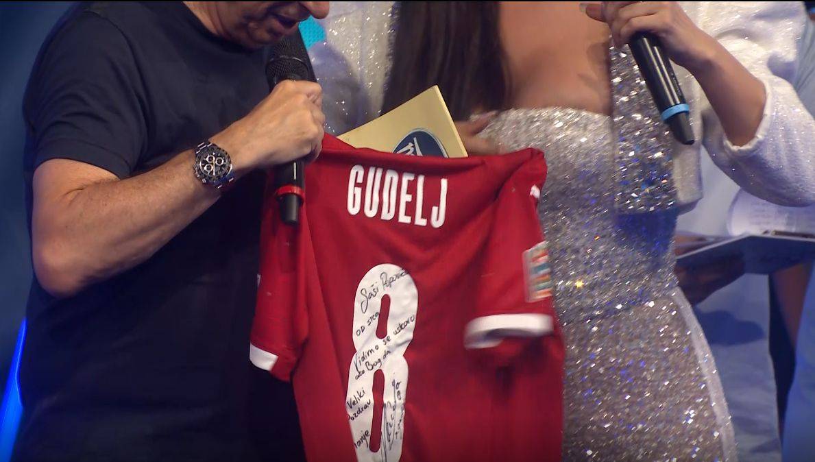 0f27fc0ca4d8a9ed99c82719b0d04ee32bc621fc