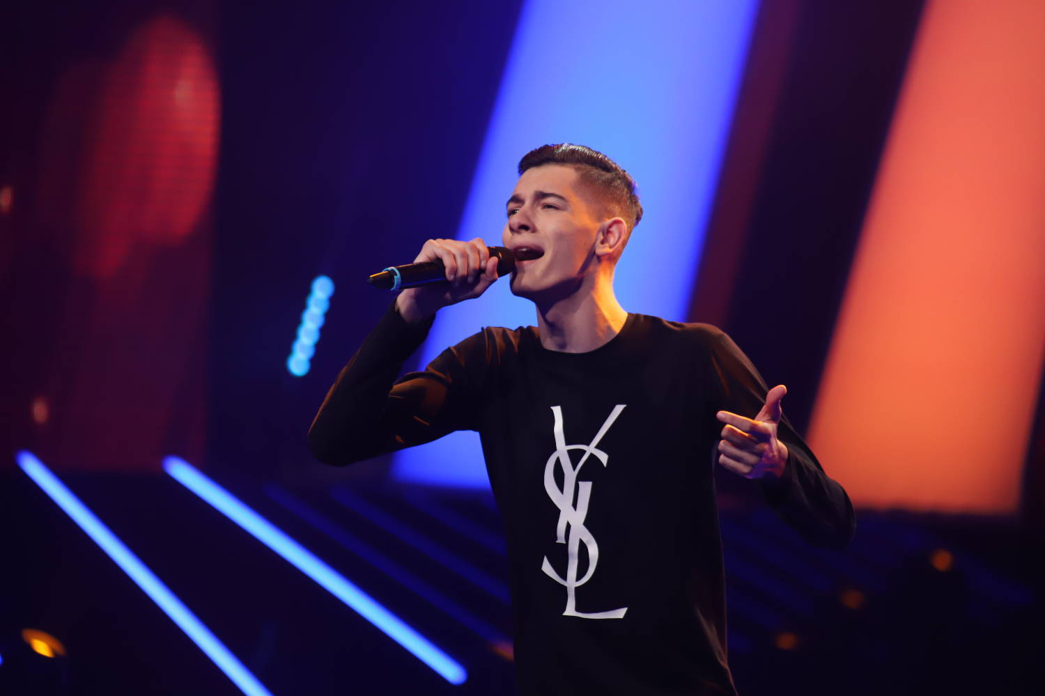 Marija Šerifović dobila NESVAKIDAŠNJI POKLON od takmičara! 5 0f57ca2b63a64baff4739ad1f273d595ed72e81d
