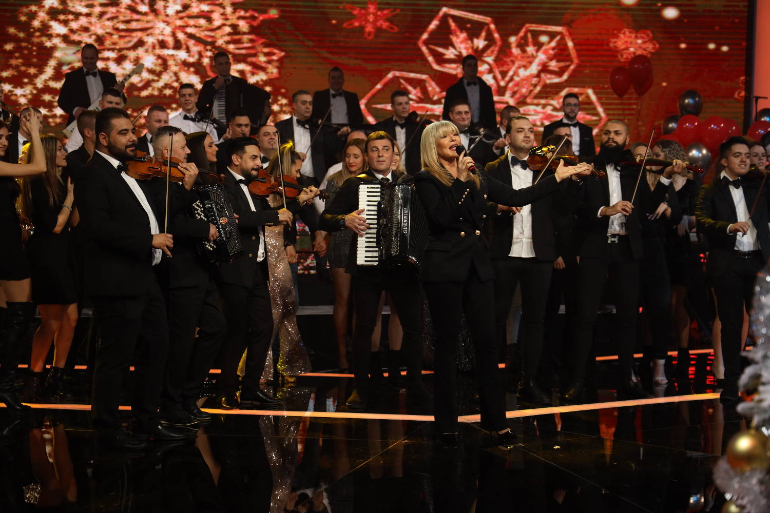Suzana Jovanović u SUZAMA: "Sve je još sveže, NE MOGU DA PRIHVATIM" (VIDEO) 2 11eab6d7a45ecd9272e1a6df1d0400ccfa2ae02f