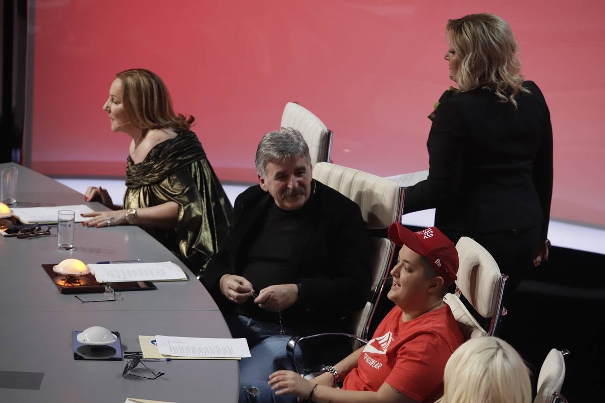 Marija Šerifović UKRALA ŠOU, a oni su prošli u treći krug (FOTO) 2 12552edca97dfd10617068d7f18e2191943bdcc0