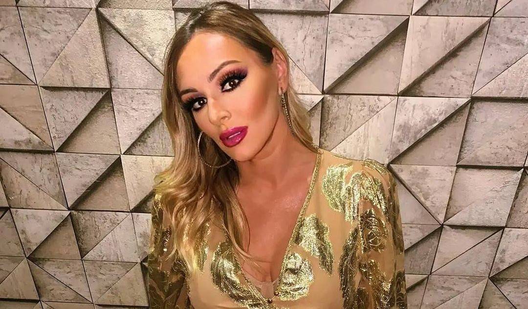 Anabela: "Ormar je skup mojih emocija" 10 1397c473570d27e852ce7860c08bc18bc34bc258