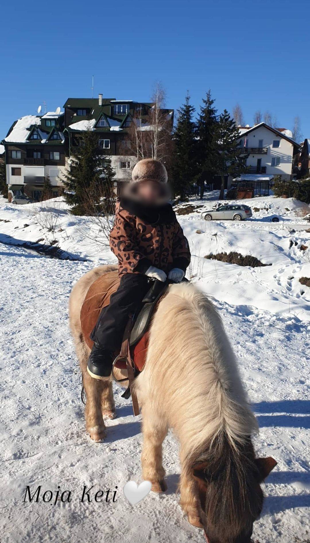 PONOSNA MAMA: Nataša Bekvalac se pohvalila šta je njena naslednica naučila (FOTO) 4 19825cff31d62c3f3d3e8206b30facb69916086c