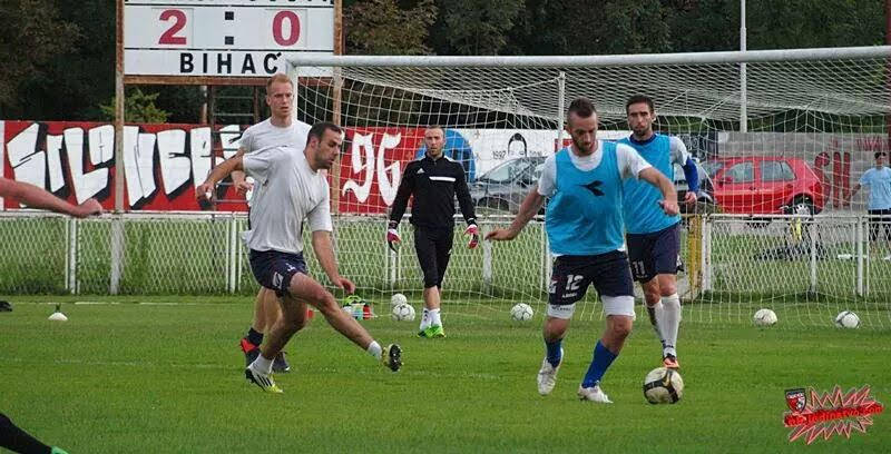 Da nije PEVAČ, bio bi FUDBALSKA ZVEZDA: "Igrao sam sa Edinom Džekom, nisam imao sreće" 3 1ba8d7393ccc39957f543e9c7f3382f3475addaf
