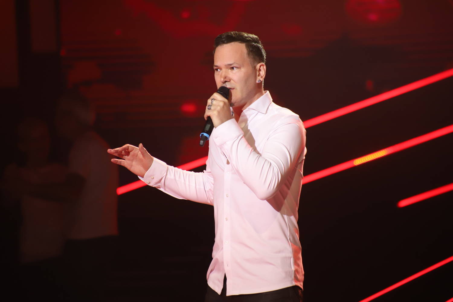 NEMA STAJANJA Azzaro nikad ispunjeniji: "PROVODIM SE MAKSIMALNO" (FOTO) 2 1c5069752c03b4ffae57fce0008ee99b96e93ba5