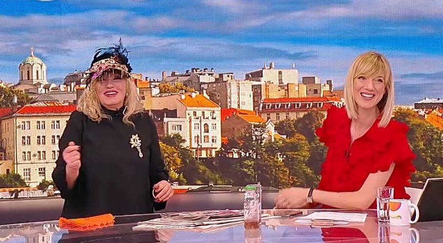 Voditelj OPLEO po pevačici i koleginici sa jutarnjeg programa: ''Ne zna se KOJA VIŠE PRIČA'' 3 1f3445c287bdd63c2a4d7237c916e1ab698a3b44