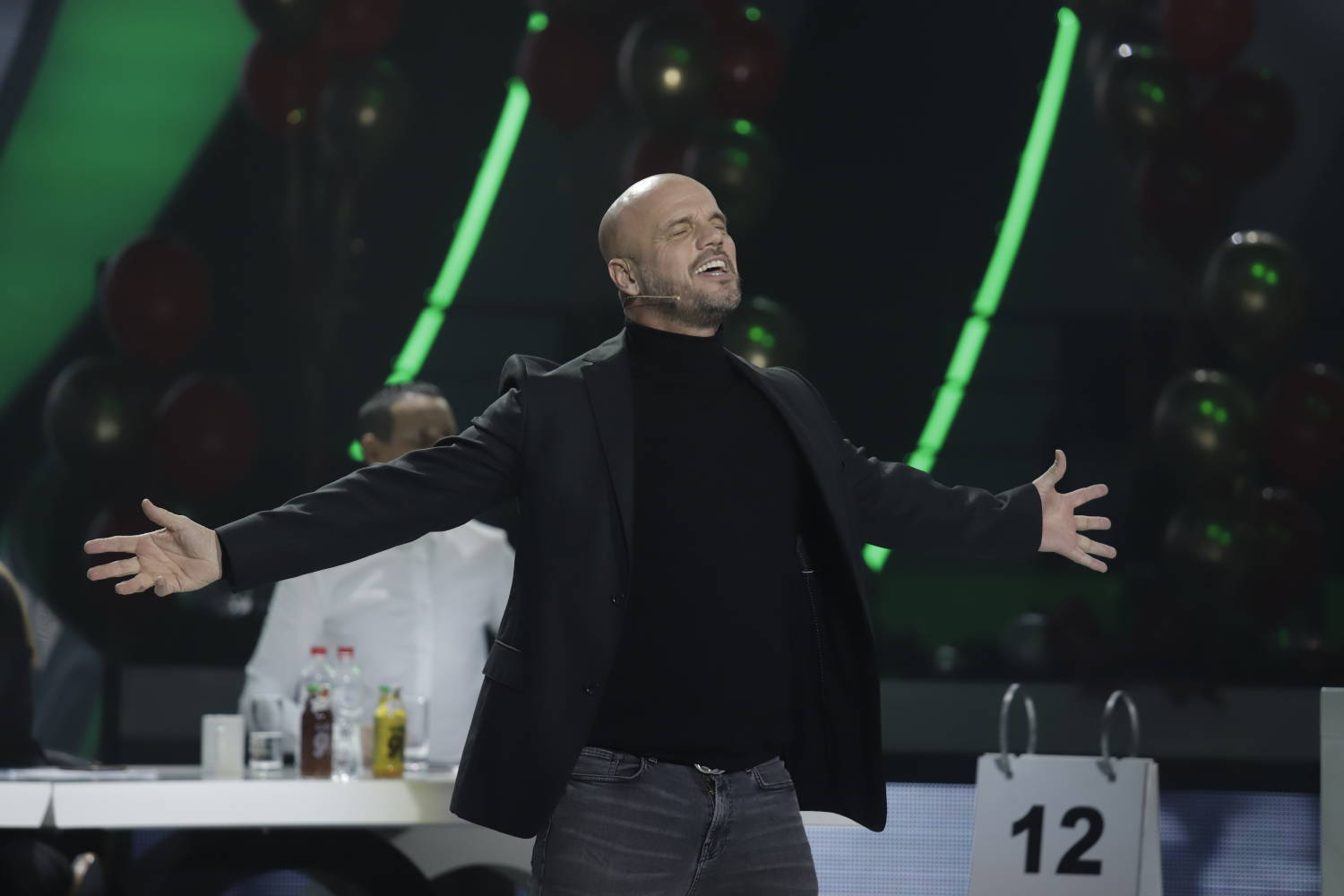 Boban Rajović objavio NOVU PESMU kojom je probudio HILJADU EMOCIJA (VIDEO) 2 2349a55ebbb20b1d267e89fa554476c2d7244b50