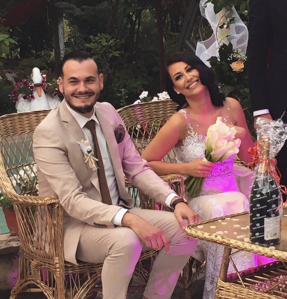Naida Bešlagić: Svi detalji mog venčanja iz bajke! (FOTO) 3 2385b3a399edb132a39b1c91e759f2cb26a3fb18