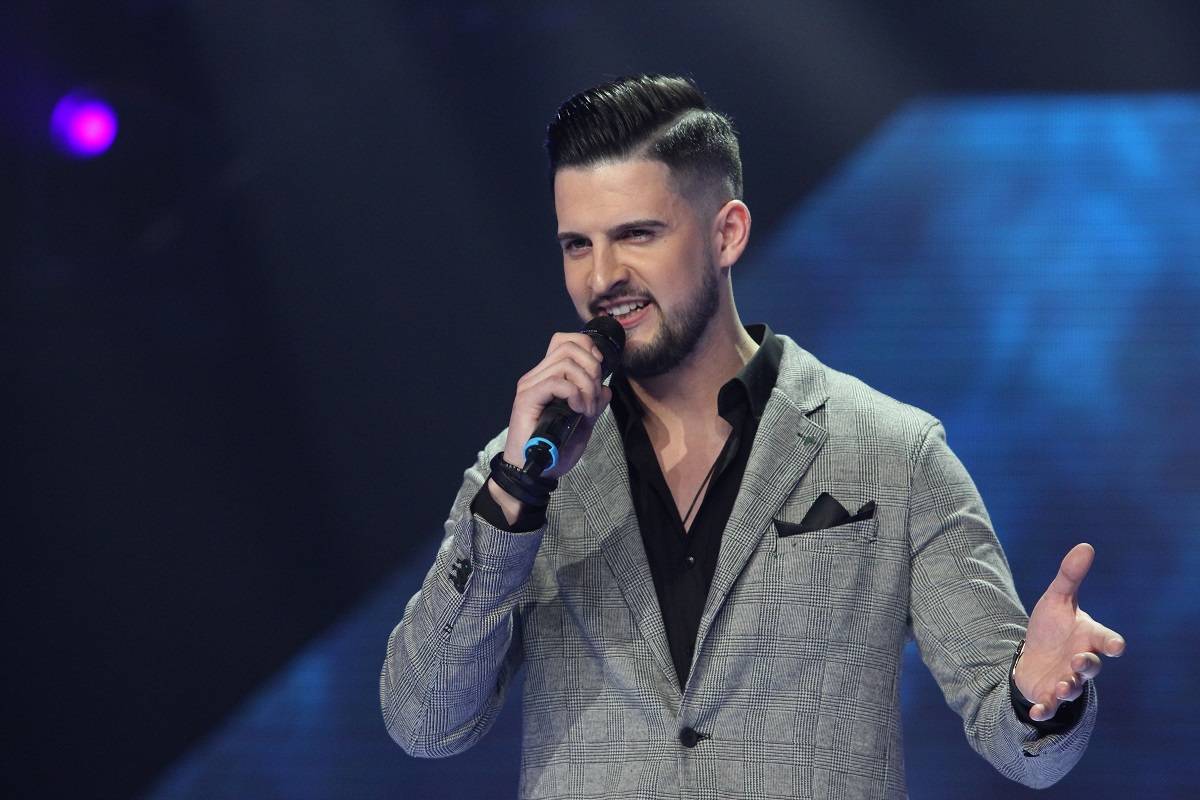 BRUTALAN PEVAČ: Dušan Kurtić raspametio žiri, ali imali su i zamerku! (FOTO) 2 24c27c40dba22786bd10052629d509c9ea16a645