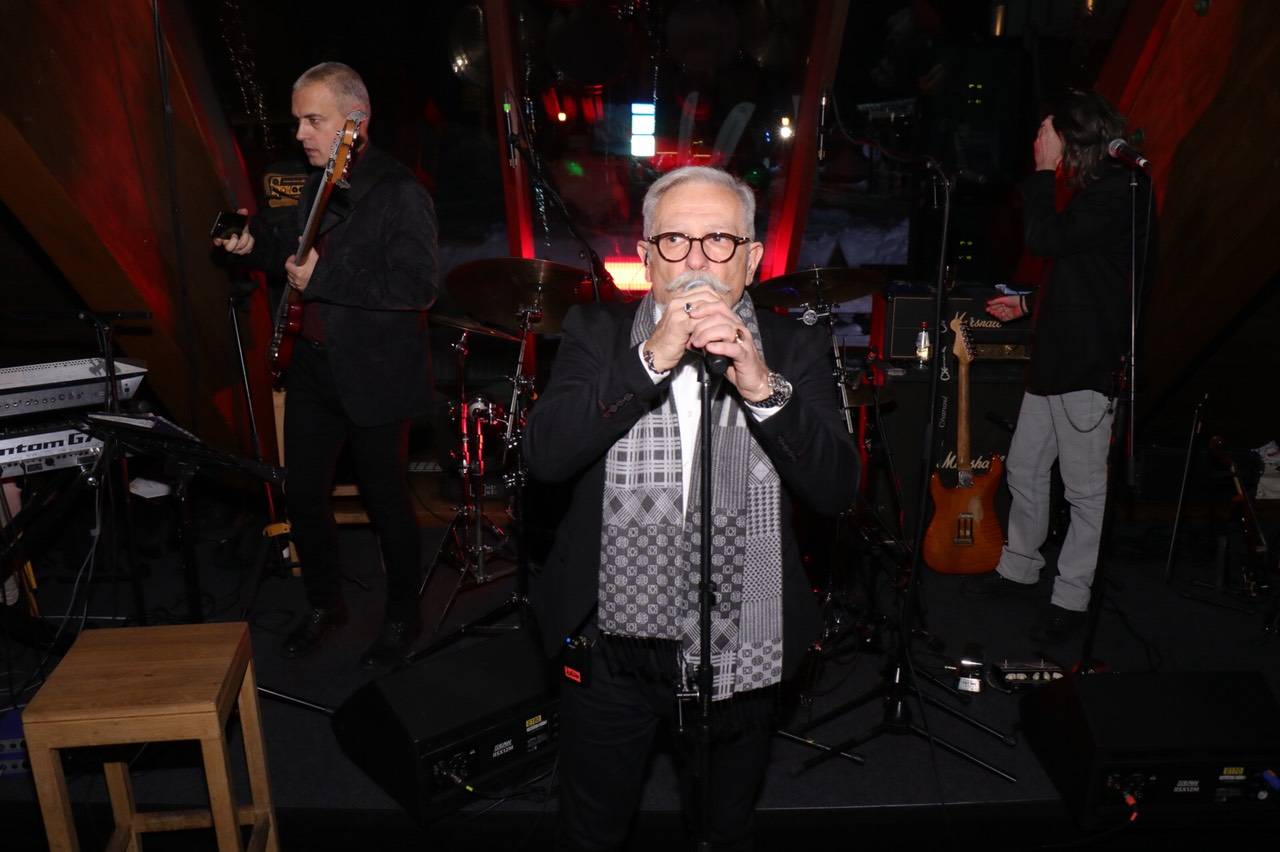 Željko Samardžić održao sjajan koncert na Kopaoniku (FOTO) 3 265f913b4a17b49871dbdf354f6164aef37cfc91