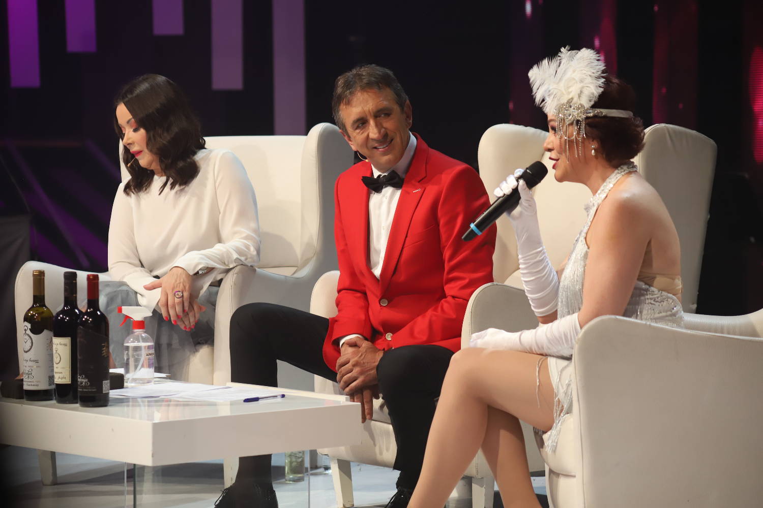 Takmičarka pokazala MENTORKU, pa najavile šou: "DRŽITE SE" (VIDEO) 4 27de129b5ffd4b7d6771f70c587aa96761b6eab0