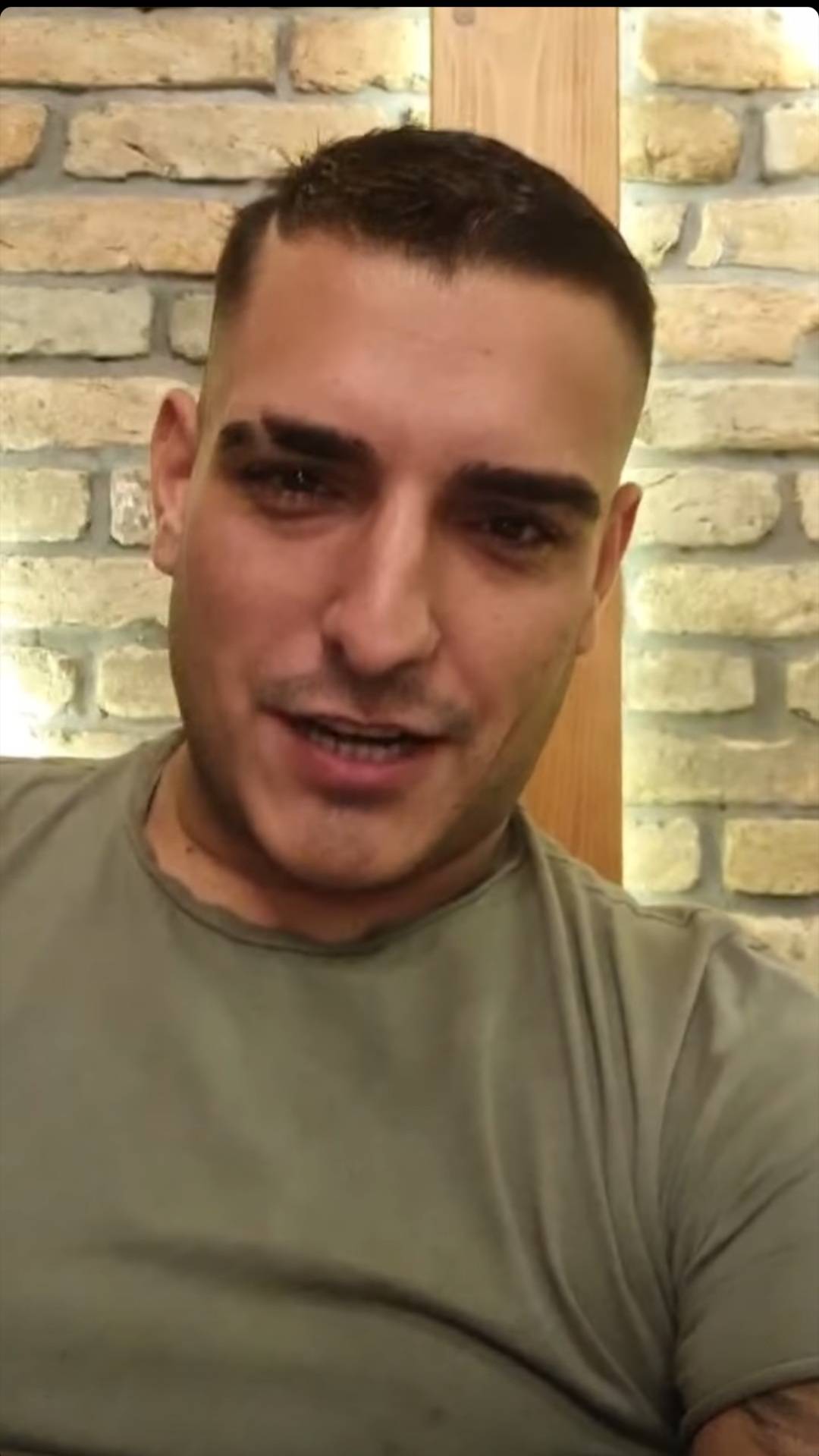 NAPOKON SREĆNE VESTI Darko Lazić se oglasio u LAJVU i poručio "Presrećan sam" 2 27e223f89ab3aeb2502978fd2526a8d54c7c3d22