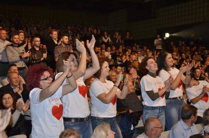 NESTVARNO! Goran Kukić održao spektakularan koncert u Strumici, pa se rasplakao (FOTO) 6 2c43fca951da2742392376561fafeae345a5efb5