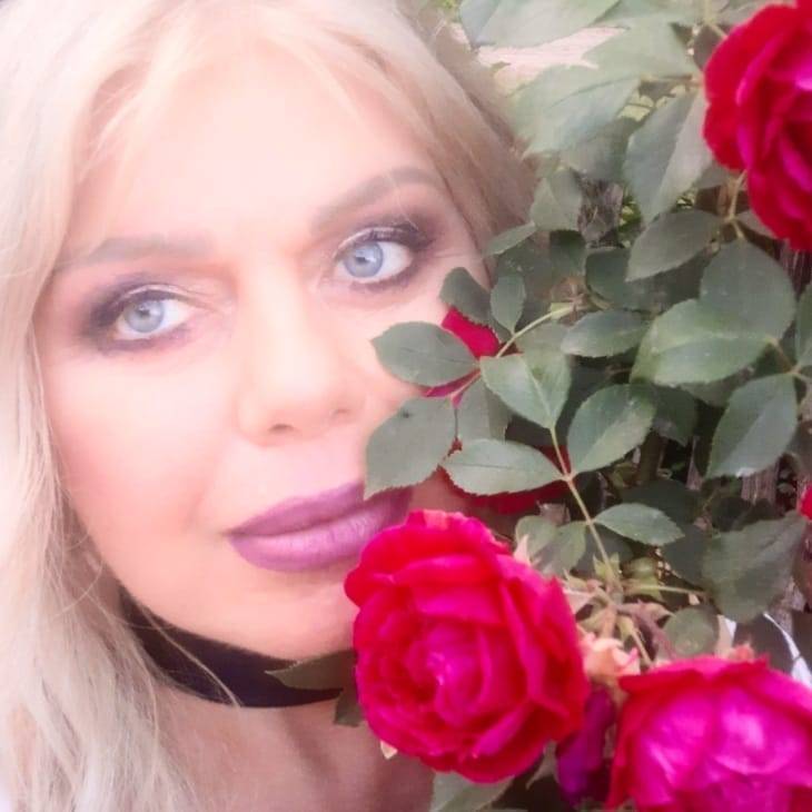 Još jedan BLIZANAC! Seksi plavuša danas slavi ROĐENDAN! (FOTO) 3 2d1b4f67507440ab4a20094f2d0da2d8605844e4