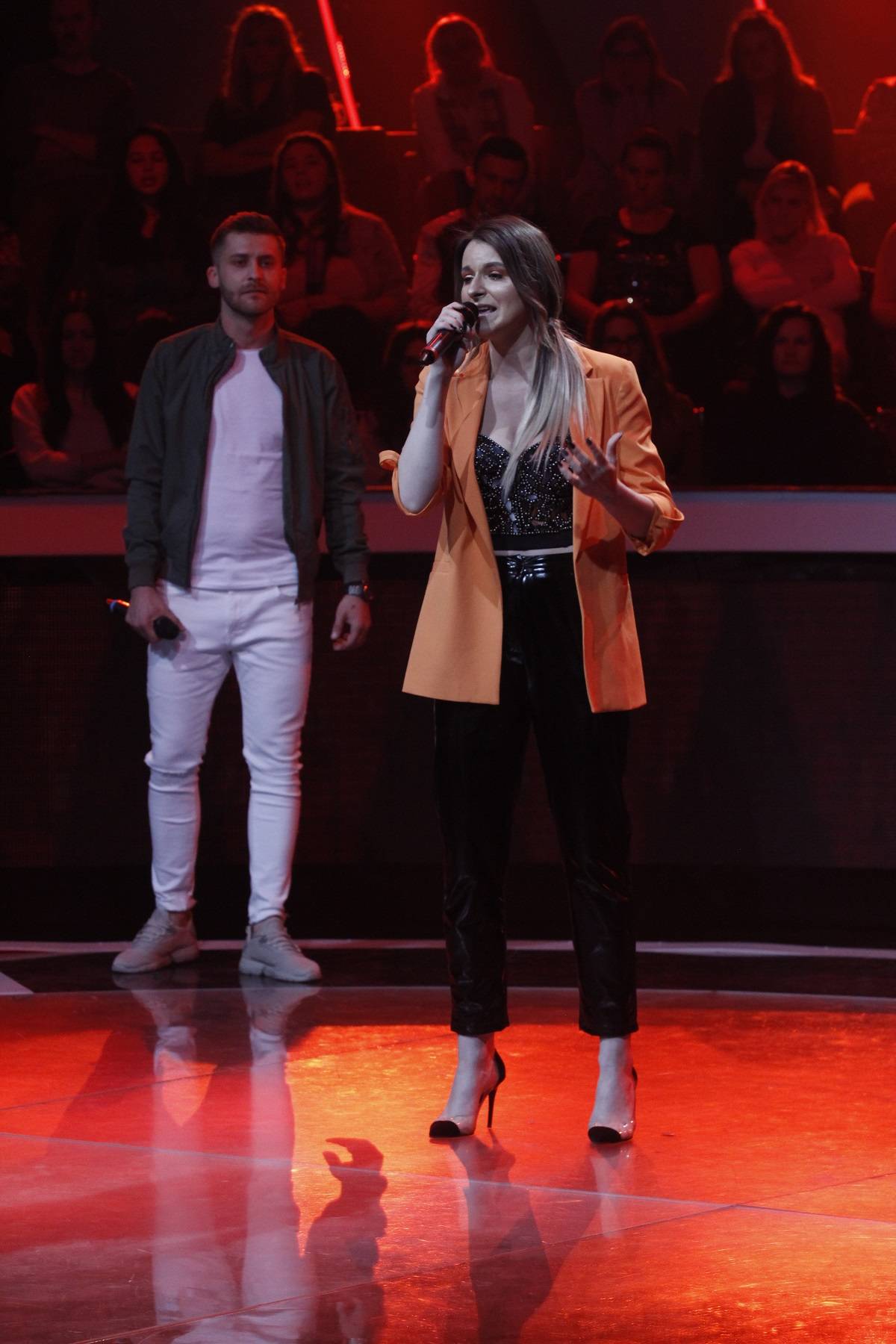 "SAŠILA" OBE PESME, a da li je žiri ponovo napravio stravičnu grešku? (FOTO) 2 2d29aeed1e5f8eca3151734fa775008e0914cbb5