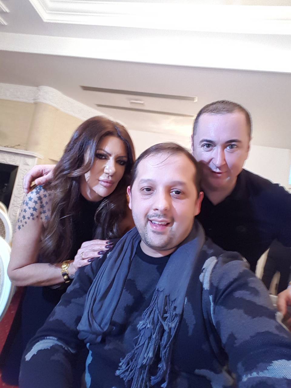 ISPLIVAO PRIVATNI SNIMAK: POGLEDAJTE KAKO SE PROVODE EMIR HABIBOVIĆ I ĐANI! (VIDEO) 2 2d4b4dcf343543aa3052d0e25c7bd797703e6ff3