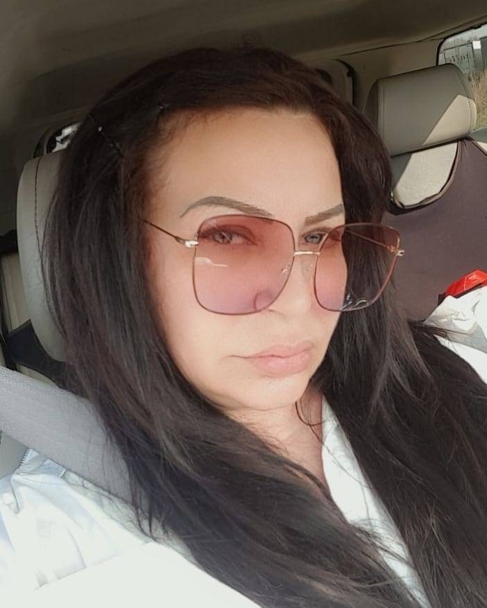 Stoja danas slavi 49. rođendan, a evo šta je SEBI POŽELELA (FOTO) 2 32dd5bac9652fbc1a0ec7d288abd05642ba75ed6