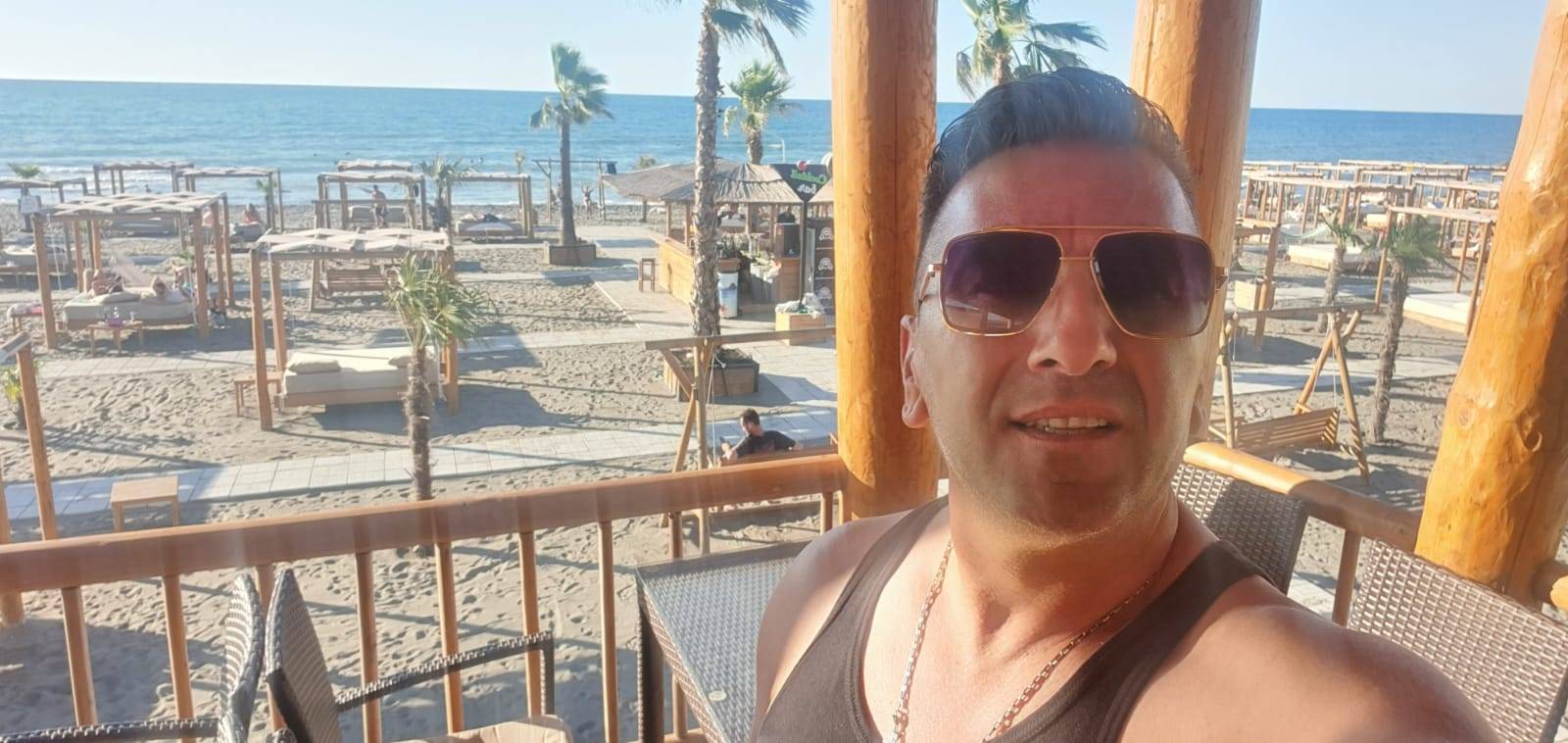 Umesto sa ženom, pevač otkrio s kim provodi leto: "Posle 10 godina opet smo zajedno" 2 3366d9ecacab39479c5135430f30cf7bbd34c113