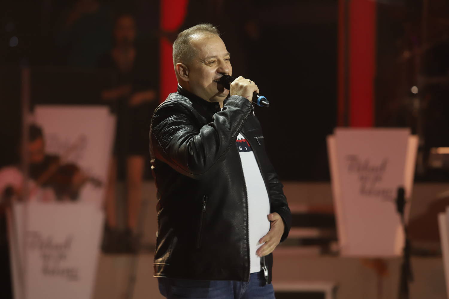 Harmonika mu je bila prva ljubav, a večerašnjim pevanjem ODUŠEVIO JE CEO STUDIO 2 3409fd87598fb0d7eea543e4e13537ee8dee5d96
