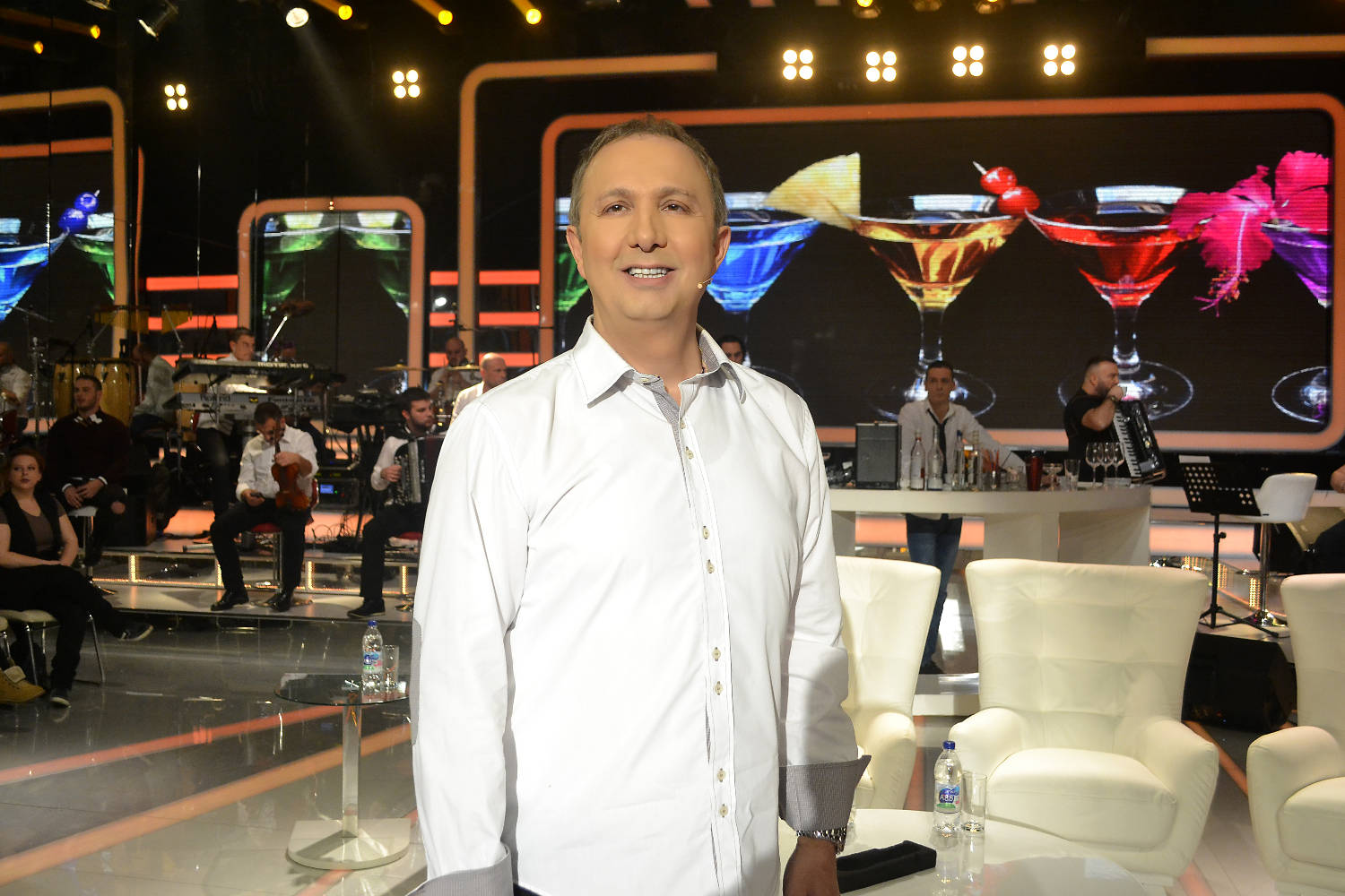 GRAND KOKTEL: Sa nama je uvek žurka ponedeljkom! 2 35a6317de1dbeb2b4479eeb55d5d6f0d8fc1fc47