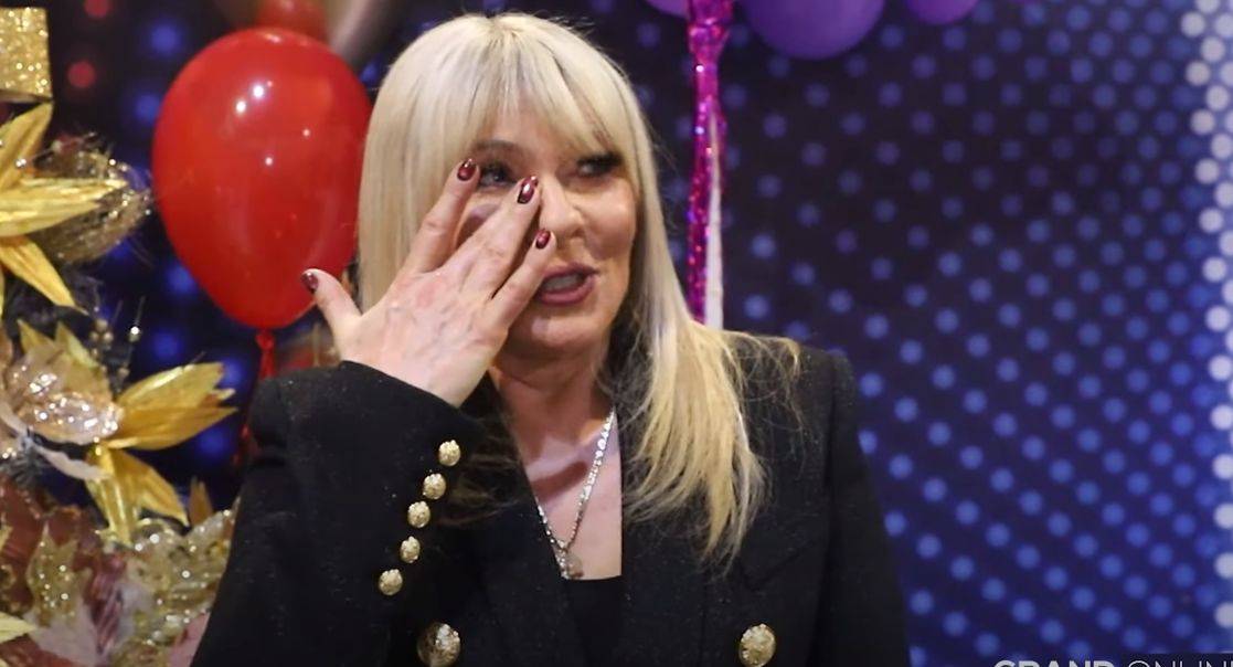 Suzana Jovanović u SUZAMA: "Sve je još sveže, NE MOGU DA PRIHVATIM" (VIDEO) 4 387c487f71d39b7bd0bde193b03d2db97750636d