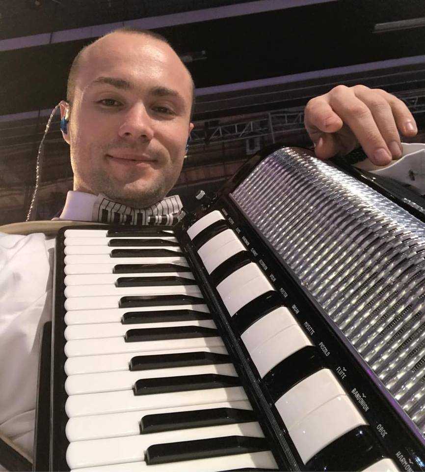 6 razloga zašto SVI vole Acu Sofronijevića (FOTO) 2 3aa5e39db610fa9dd3ce2af00413ee795f3ef111