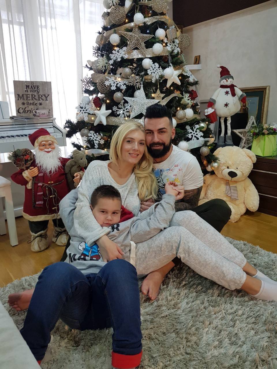 Pidžama party Nikoline i Saše Kapora (FOTO) 3 3d82f0614b799f6170fae8b1972341b440f807a4