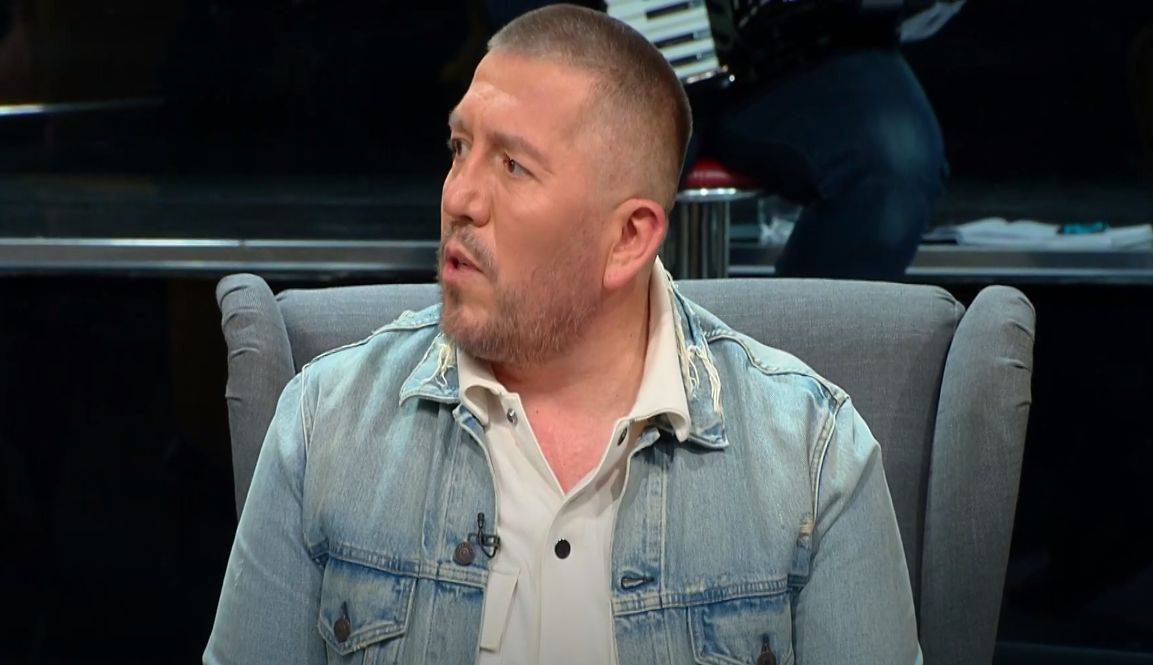 Pevaču PONUDILI VRTOGLAVU CIFRU za ulazak u rijaliti, on bez razmišljanja odbio: "PREMALO JE ZA TU BLAMAŽU" 4 415b08cf1877c0983f2c36a86d7596a78ddb77a8