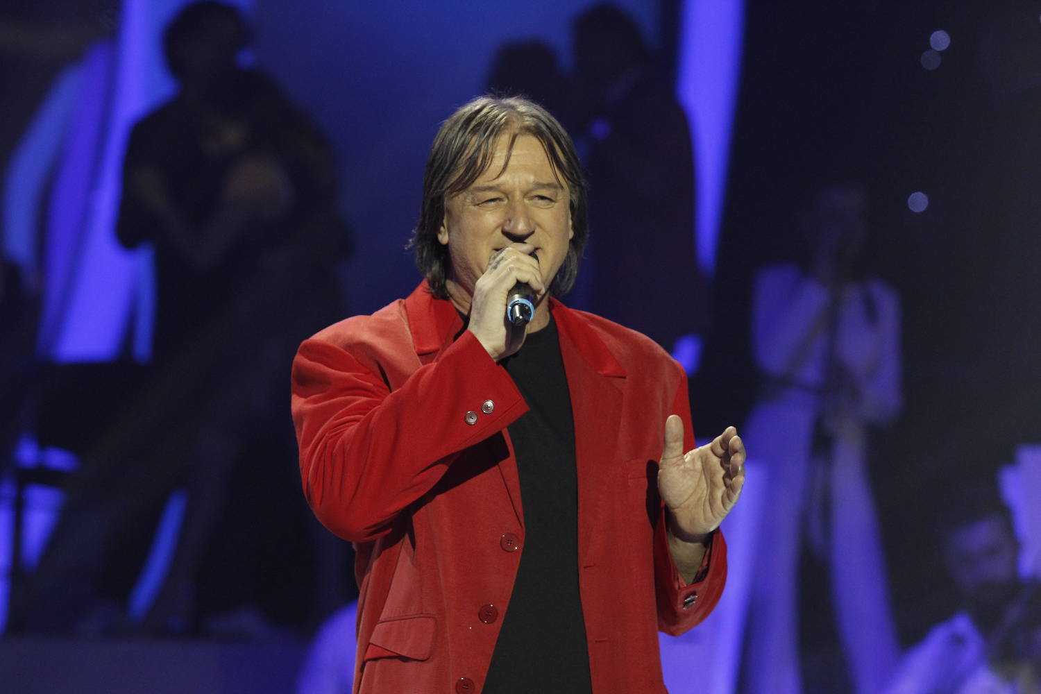 EMOTIVNO: Nastup u takmičenju posvetio supruzi, pa se rasplakao! Aleksandra Mladenović mu pružila podršku 3 4174bd5f81fb35efaaf1be4863a0a3487742e291