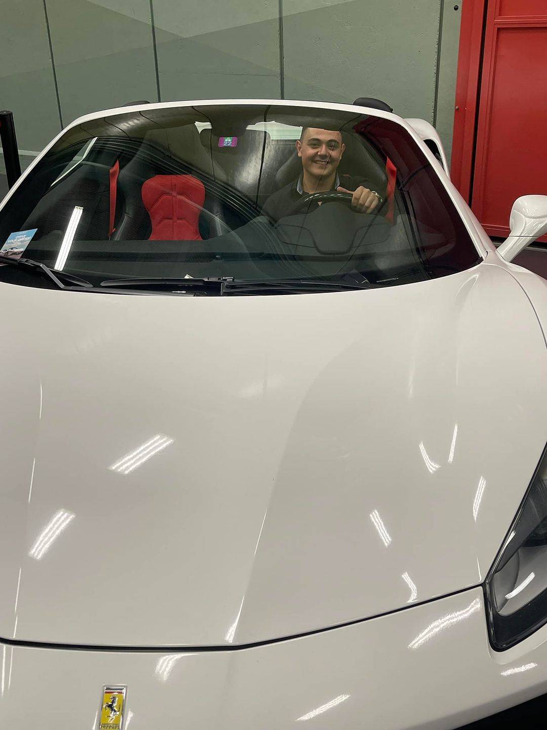 DA LI JE REALNO? Nermin Handžić dobio SKUPOCENI POKLON: "Ovo mi se nikad nije desilo" (FOTO) 2 45102021672ec32e916e0384d7ce352a5657a704