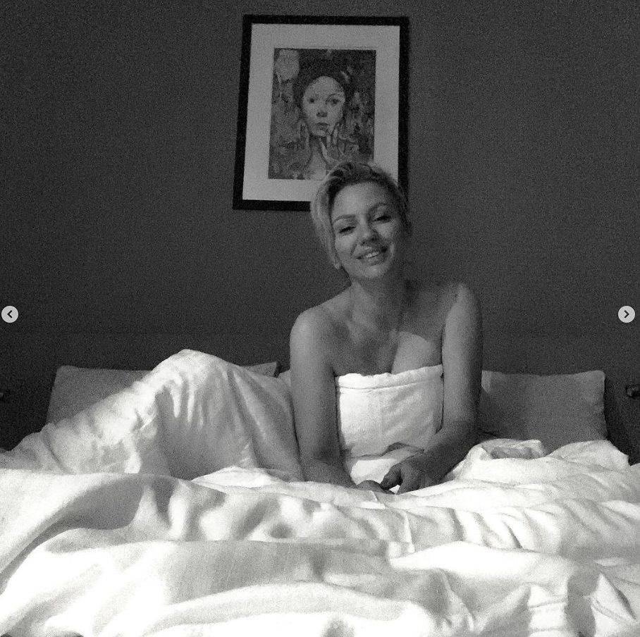 Ana Kokić zapalila internet SLIKAMA IZ KREVETA, pa uputila poruku: "Odavno ne slušam šta ljudi govore" (FOTO) 3 45cea324ec8a50e363ed60082d2bc0fb6d0ab9d1