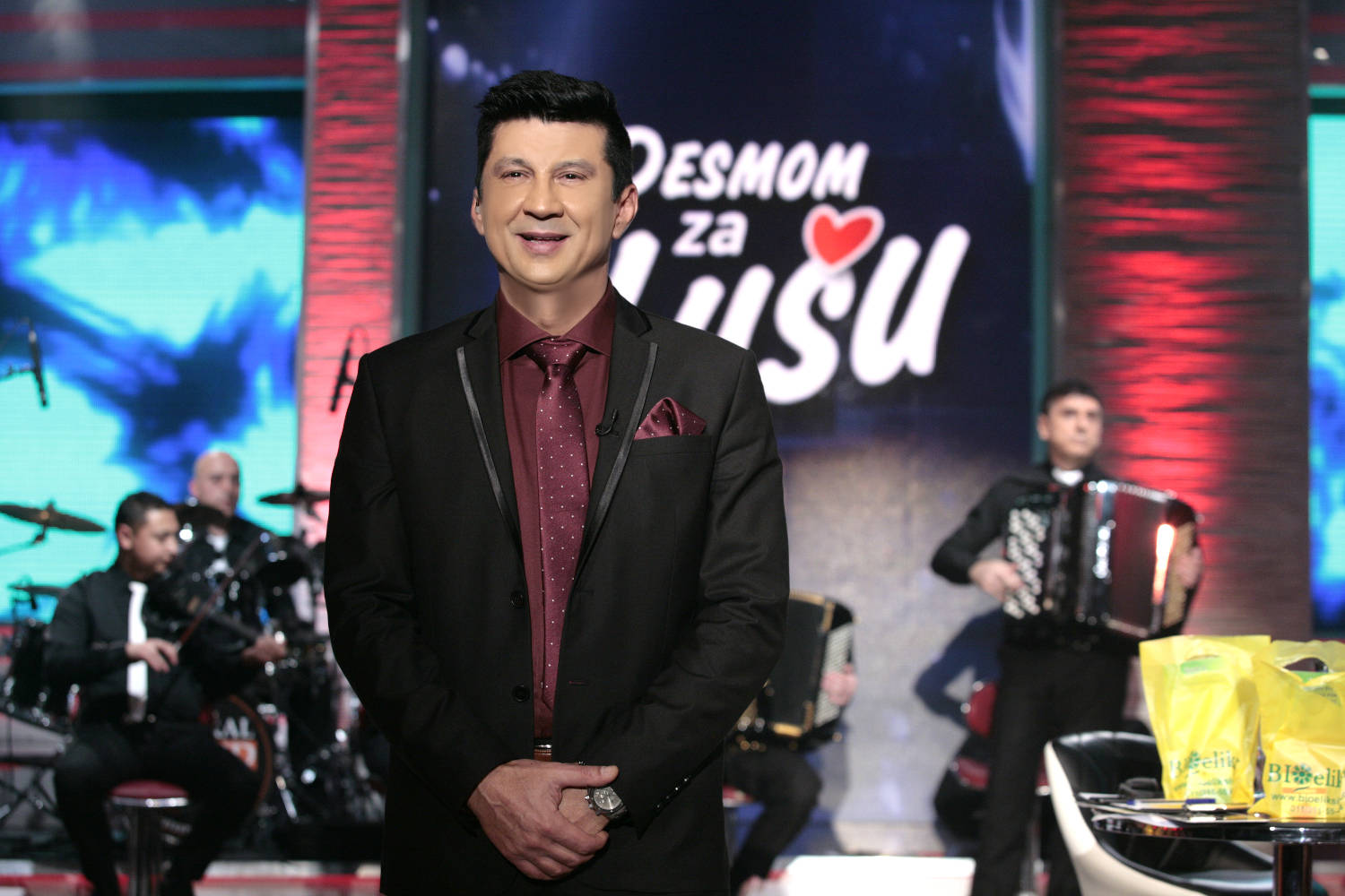 PESMOM ZA DUŠU: Pevamo zajedno i večeras! 2 46733c6ee0ee92d483238731e0b89474ad5e63be