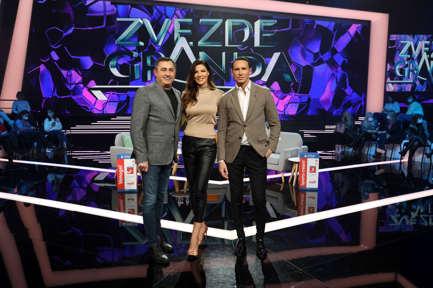 OVO SE NE PROPUŠTA! Ekskluzivne prče i puno smeha u današnjem "ZVEZDE GRANDA SPECIJALU" (VIDEO) 2 49ffd53c3fb20e8e22fca5fb375d75abadd40823