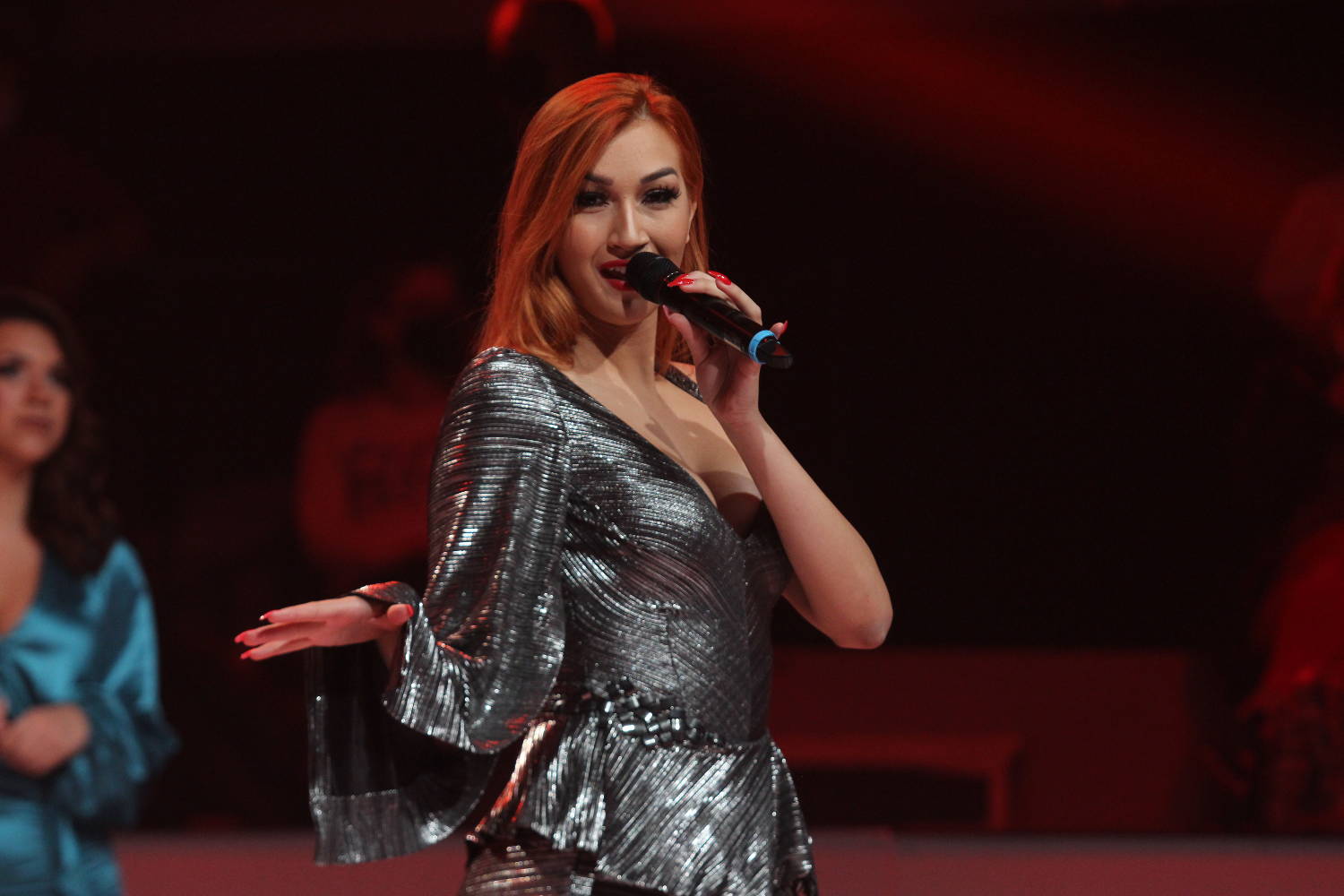JK poručila kandidatkinji: "NE SMEŠ više ni čašu vode popiti bez MOG ZNANJA!" 2 4a7b43124449d382ee66306392c072627387ad7c