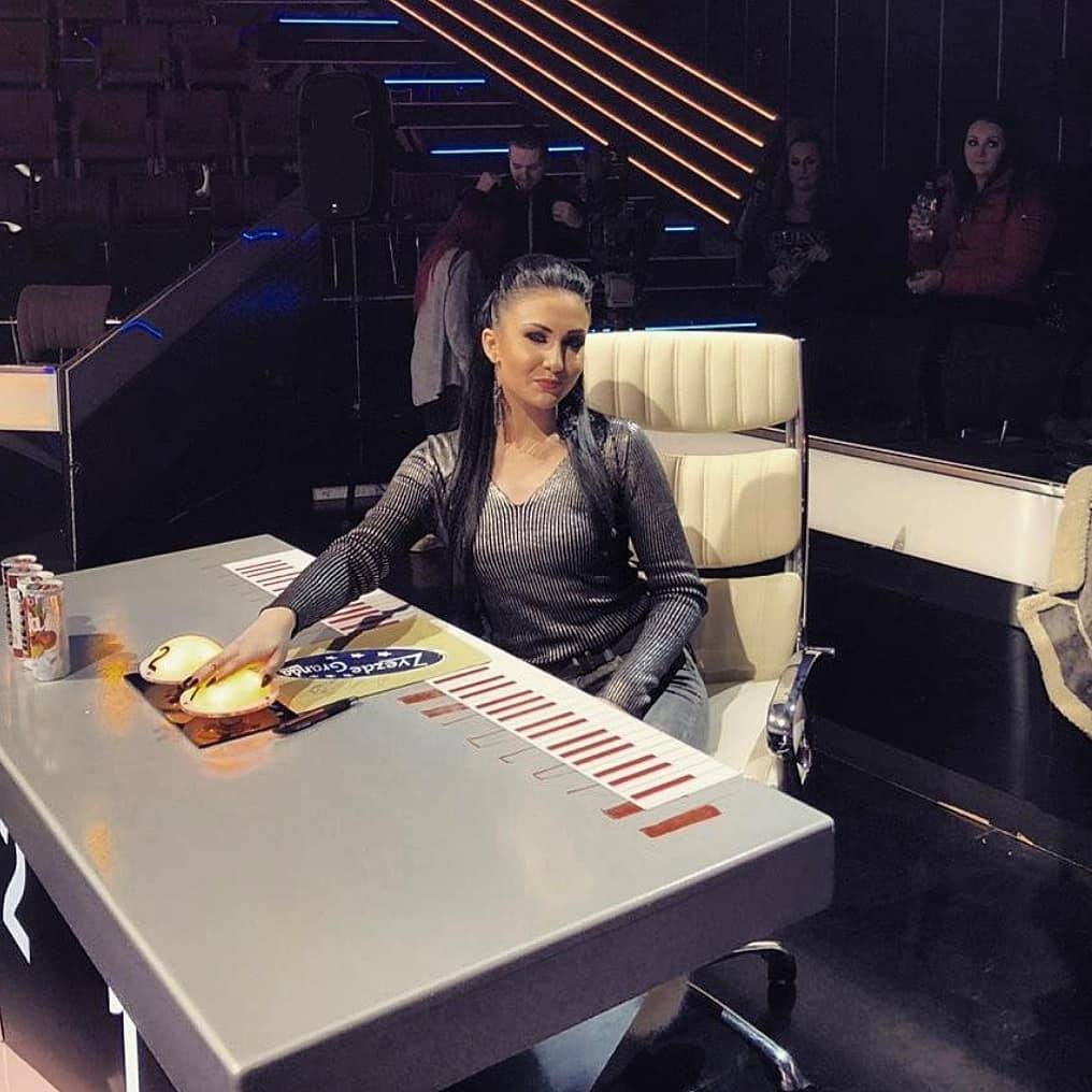 OTKRIVAMO: Ovo su stihovi prve pesme superfinalistkinje Lejle Zahirović (FOTO) 2 4b77db5d8f7d9d826b28fb2bd35920dd0951d3ce