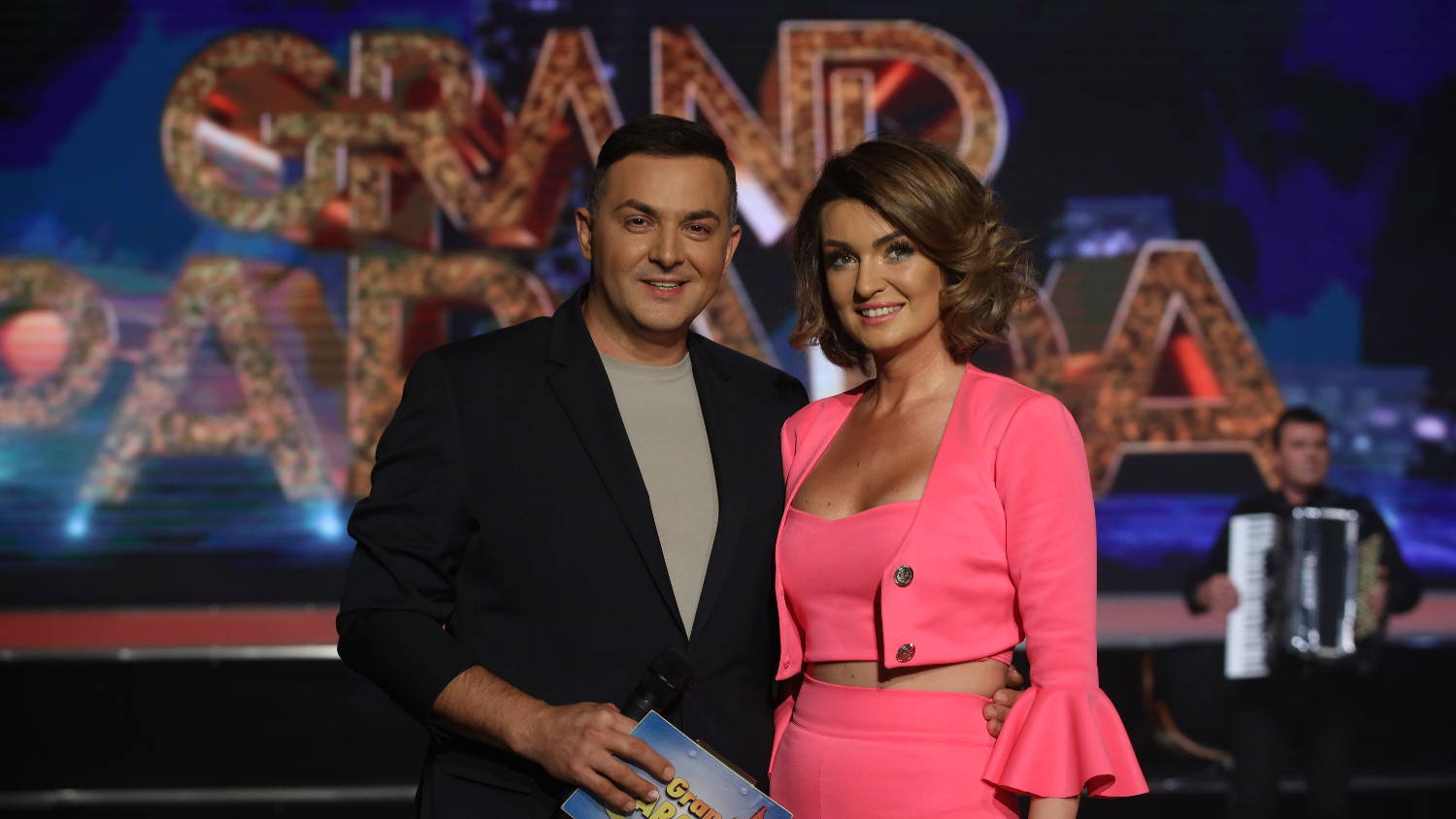 OBARAJU SE REKORDI: TOP 5 najgledanija snimka iz "GRAND PARADE" (VIDEO) 2 4ba9eb310df18f2a4f609a043b06f1702f209bdf