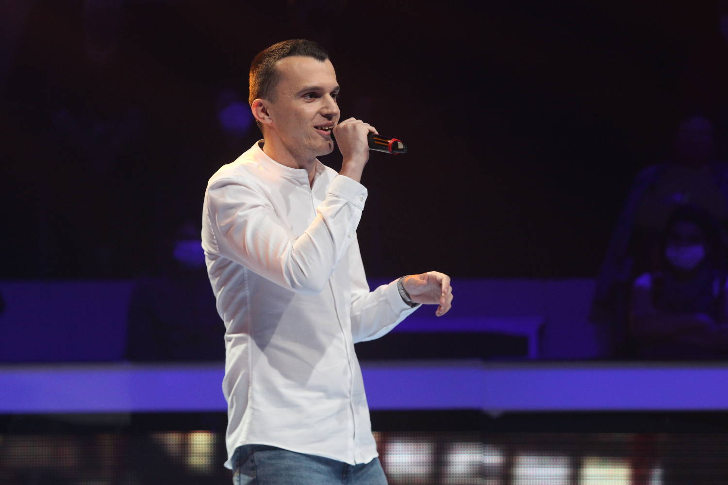 Bekuta prekinula Popovićev performans! Karleuša iznervirana 3 4dd3210edb3723a609a340579e191d8ae6f6e7e9