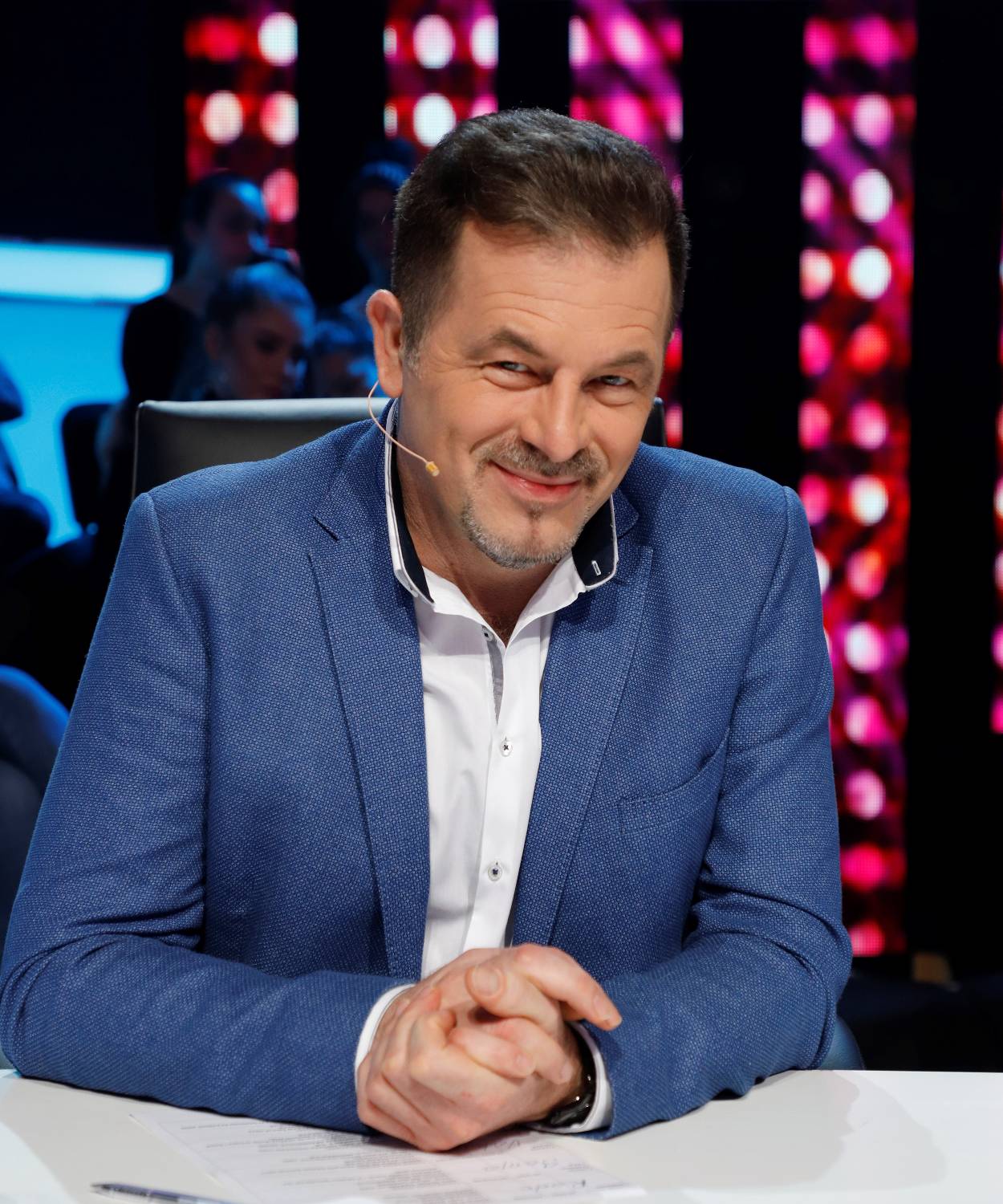 Postoje posebni trenuci kada se scena NIKAD NIJE KASNO pretvori u pravu UMETNOST! (VIDEO) 6 4ee52380f3339c6330d437d11a39e45bb3e5d85e