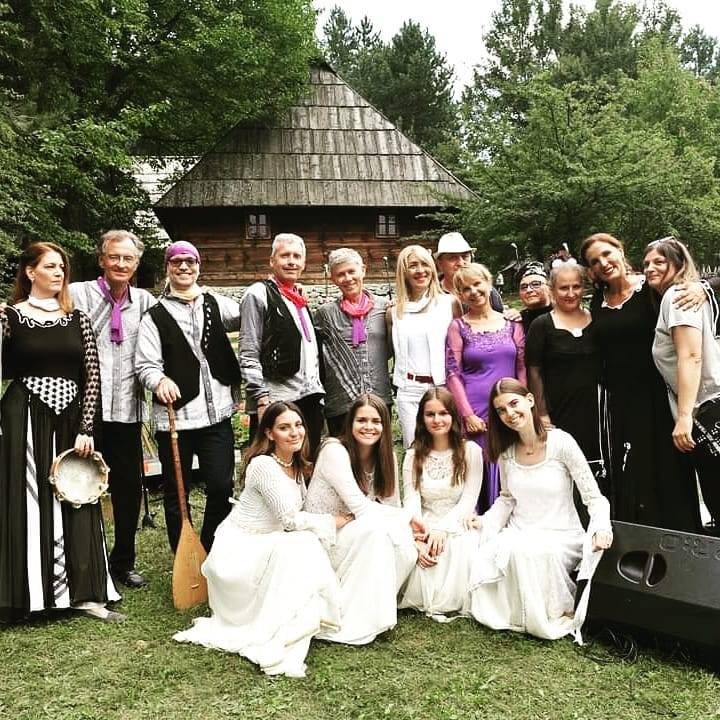 Desilo se i to! Pevačica održala prvi koncert nakon dužeg vremena na ovom mestu! (FOTO) 3 4f36b14366bd61bb177a787d12dd926125df7c8c