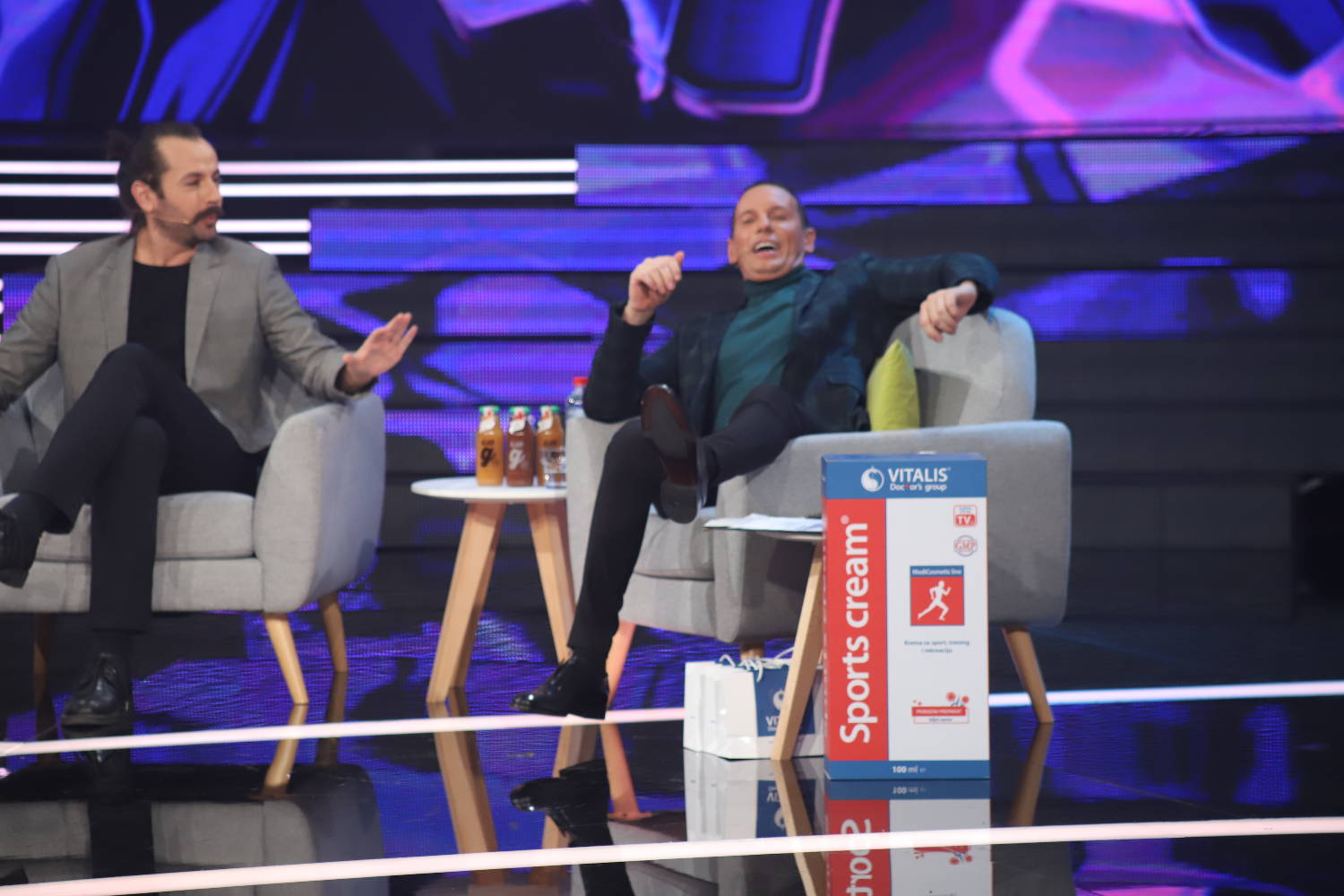 GLUMAC U ULOZI VESNE MILANOVIĆ: Plakaćete od smeha kad vidite ovu imitaciju (VIDEO) 3 51141f5a43d5d509232ed25d92686a776c87fe03