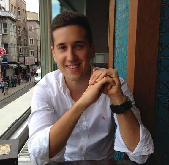 PRVO PA MUŠKO! Dino Merlin POSTAO DEDA! (FOTO) 4 528534cdc8d4a68a442215288f91d132aff83d2b