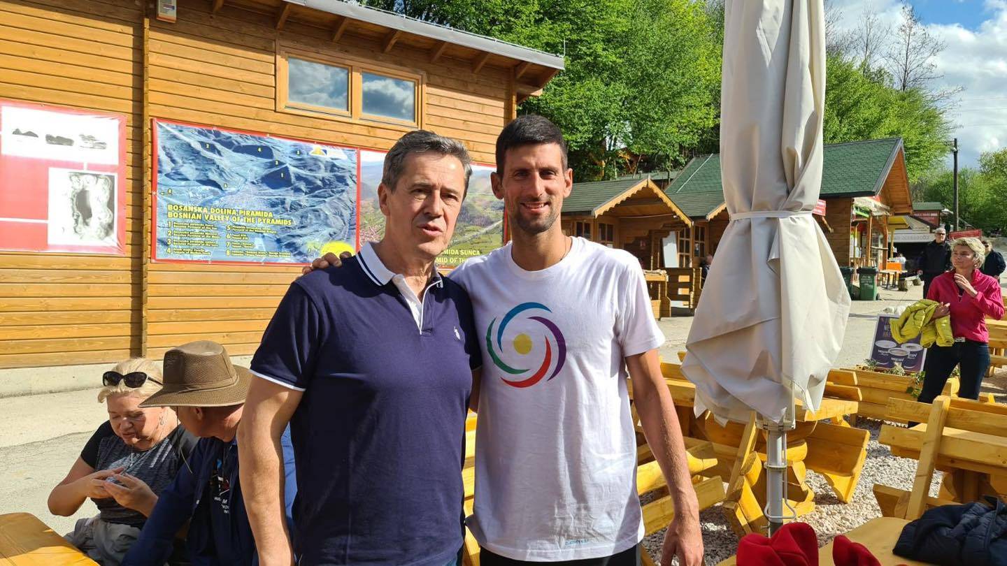 Đoković PONOVO u Enesovom gradu: ''Zapanjen sam tim čovekom'', tvrdi pevač 3 5300927b851a82f2974fa5cbbf667c08bc885dc3