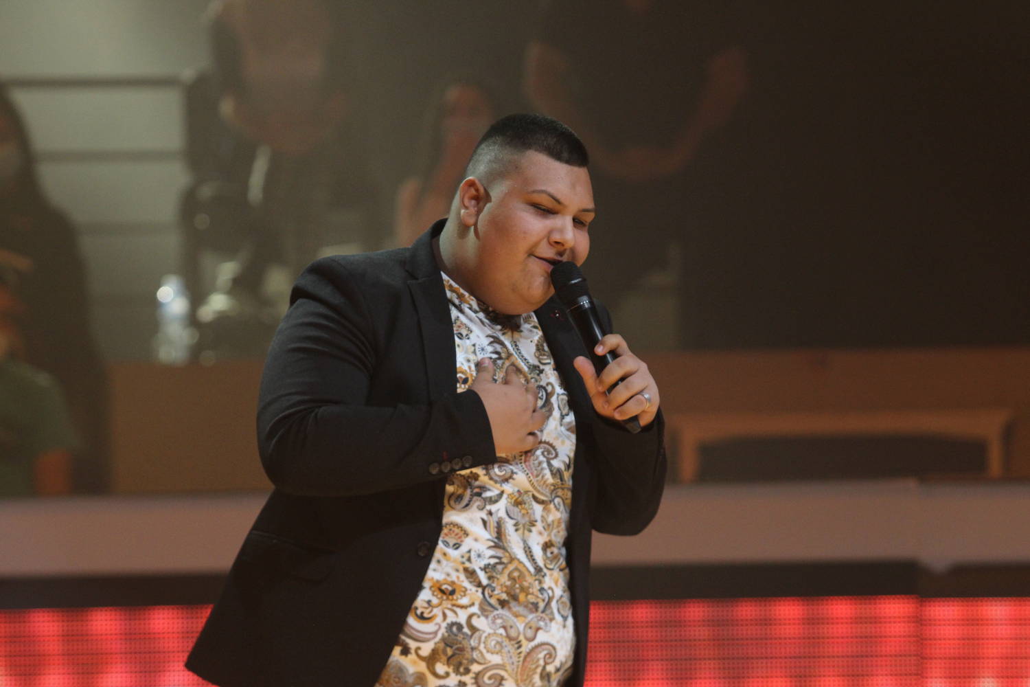 SAŠIO NARODNJAKE, pa izazvao polemiku! Žiri mu smišljao nadimak, a predlozi su URNEBESNI 3 58a1f74fde747c027e8cbca864ce7060153ed26a